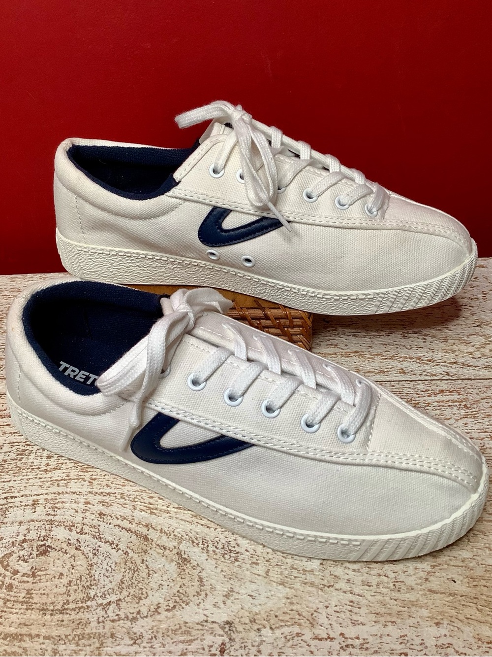 TRETORN Nylite Plus Size 9 White Classic Canvas Tennis Shoes with Navy Accent - Picture 8 of 12